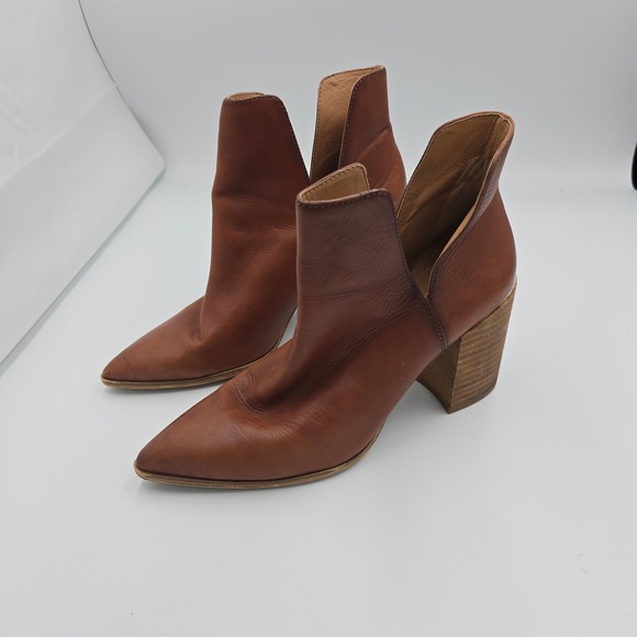Steve Madden Kayla Brown Leather Pointed Toe V Cut Ankle Booties Women's Size 6M - Picture 1 of 10
